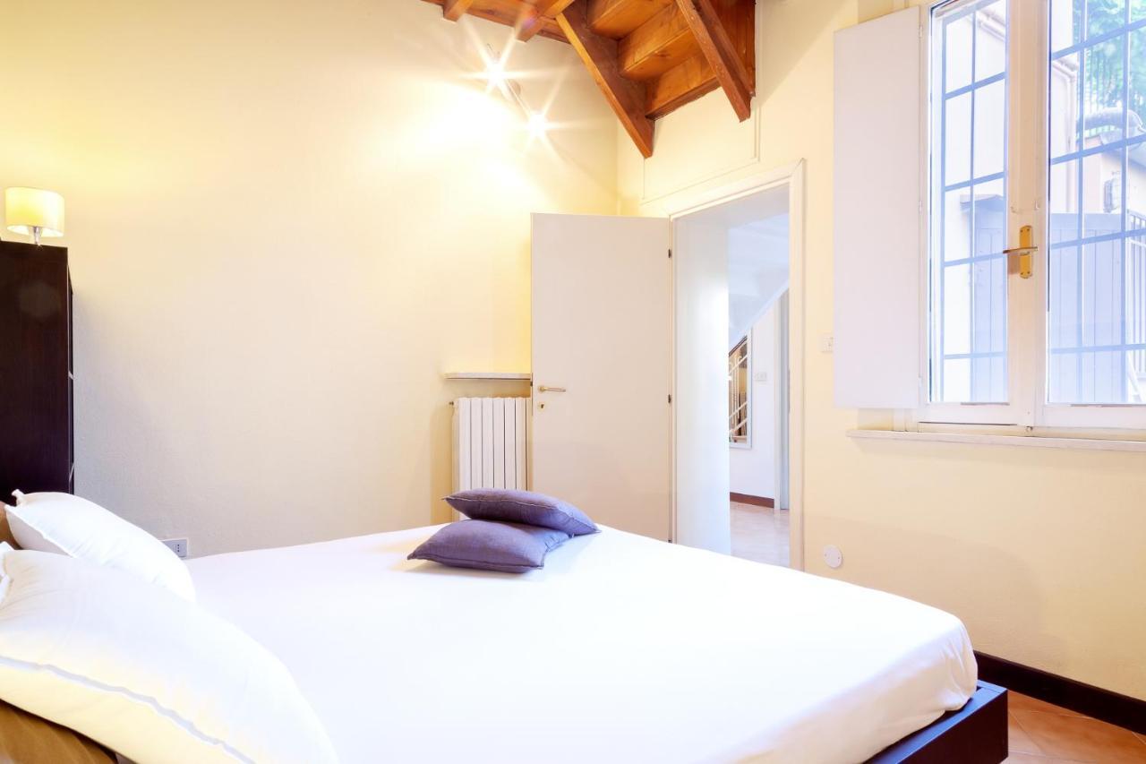 Ferrara Casa Dell'Archivolto Con Garage Apartment Bagian luar foto